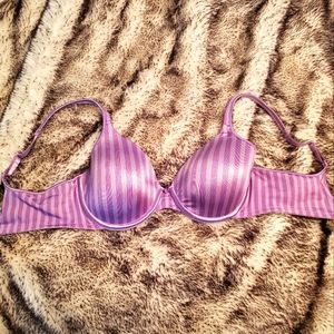 Set of Bali One Smooth U smoothing underwire bras 36C